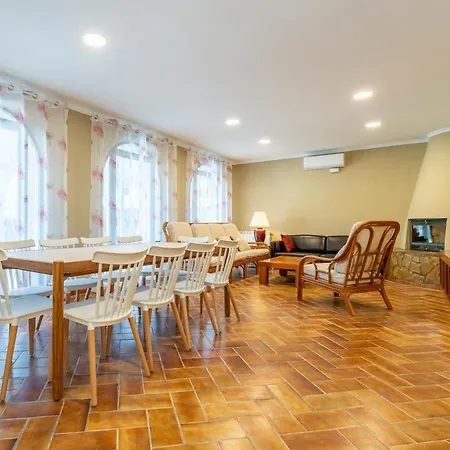 Blau Mar, 5 Bedroom With Private Pool Costa Dorada 100m From The Villa