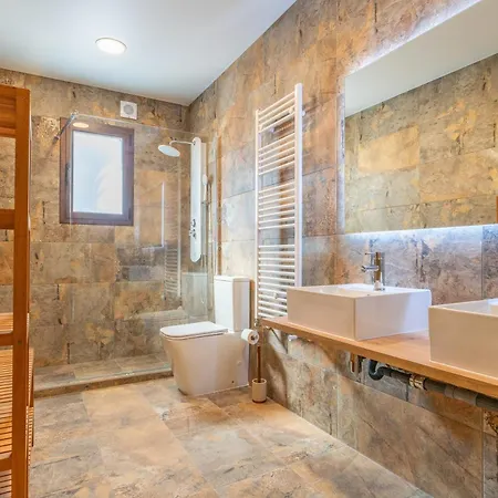 Blau Mar, 5 Bedroom With Private Pool Costa Dorada 100m From The *
