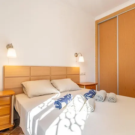 Blau Mar, 5 Bedroom With Private Pool Costa Dorada 100m From The Villa *